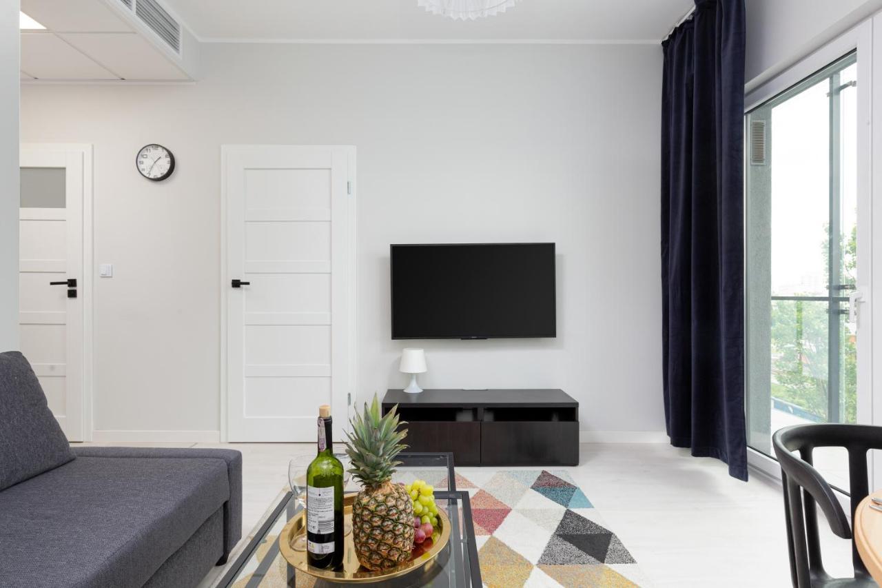 Business Center Apartments Warsaw Wola By Noclegi Renters المظهر الخارجي الصورة
