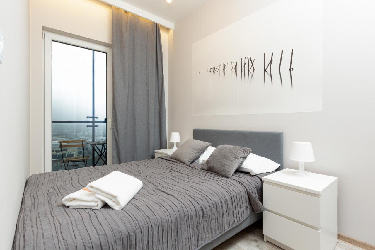 Business Center Apartments Warsaw Wola By Noclegi Renters المظهر الخارجي الصورة