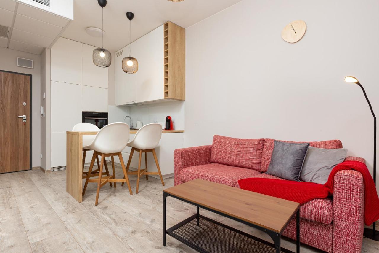 Business Center Apartments Warsaw Wola By Noclegi Renters المظهر الخارجي الصورة