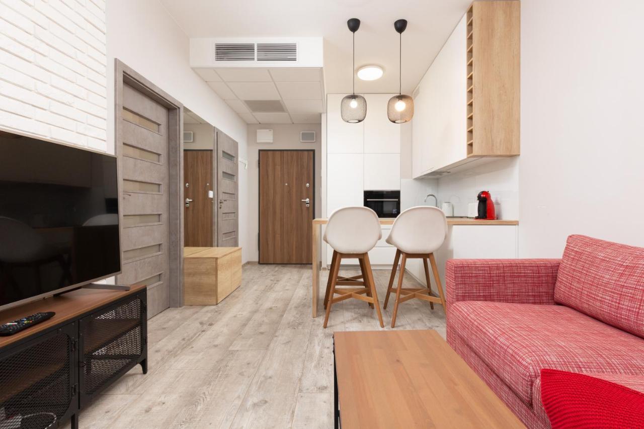Business Center Apartments Warsaw Wola By Noclegi Renters المظهر الخارجي الصورة