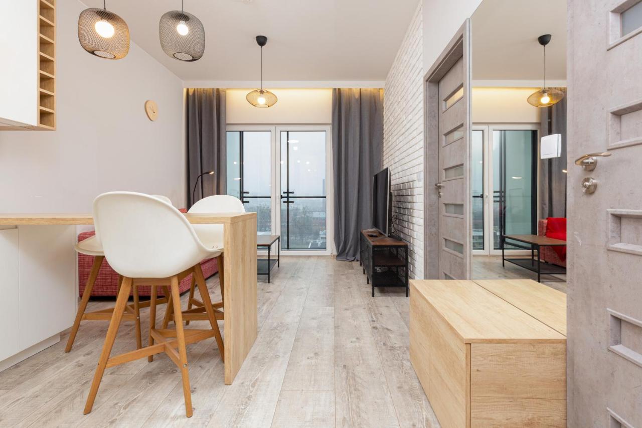 Business Center Apartments Warsaw Wola By Noclegi Renters المظهر الخارجي الصورة