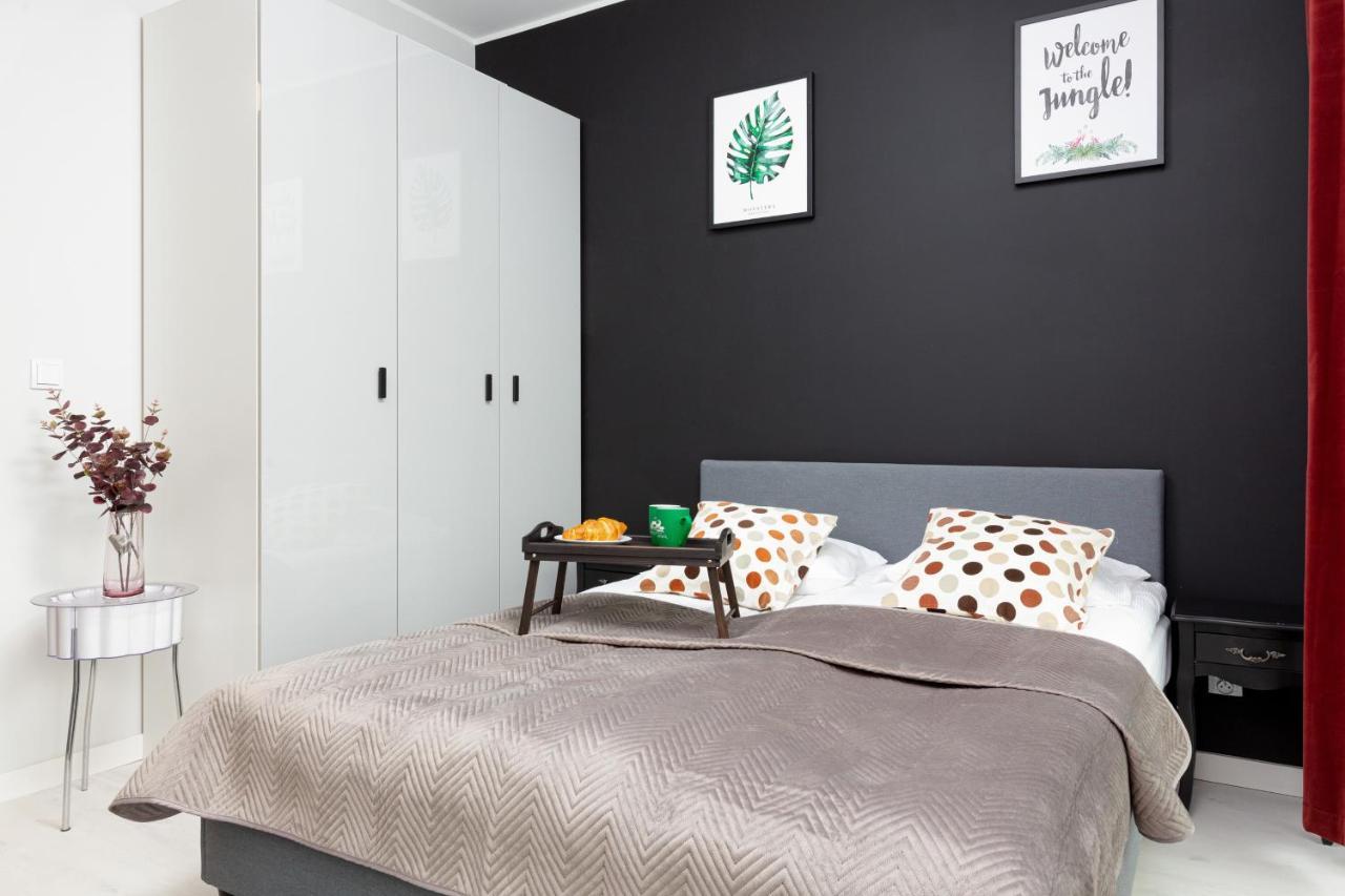 Business Center Apartments Warsaw Wola By Noclegi Renters المظهر الخارجي الصورة